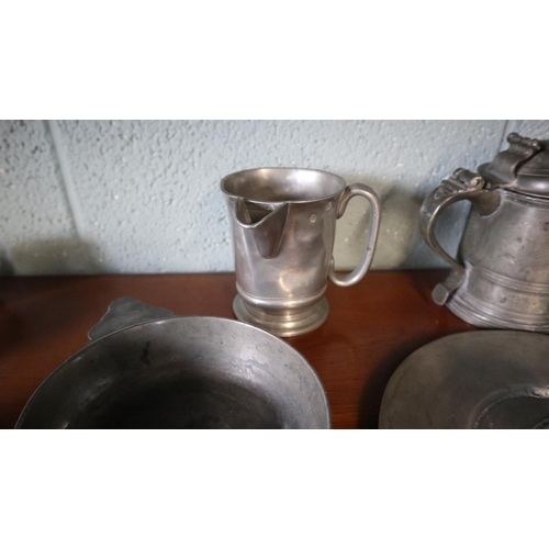 212 - 5 pieces of antique pewter