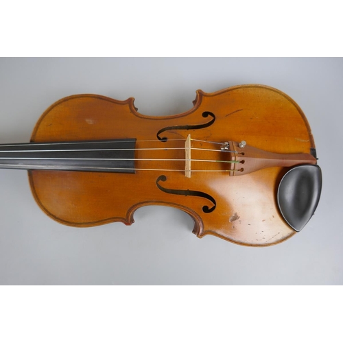 231 - Full size antique violin in case