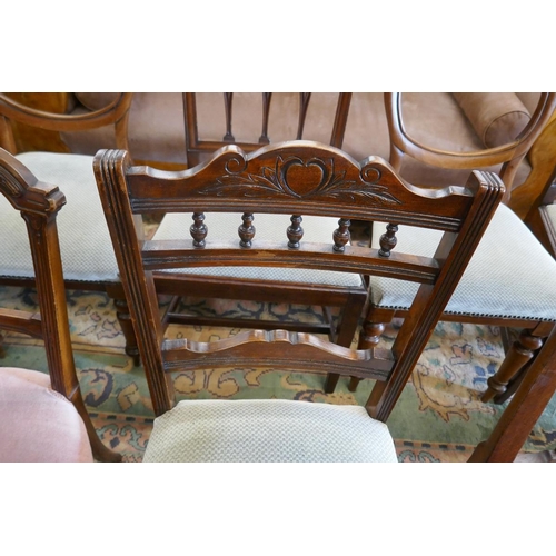 402 - Collection of 4 chairs