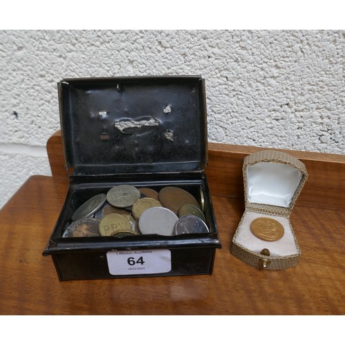 64 - Victorian gold Sovereign dated 1900 together with collection of coins in money box