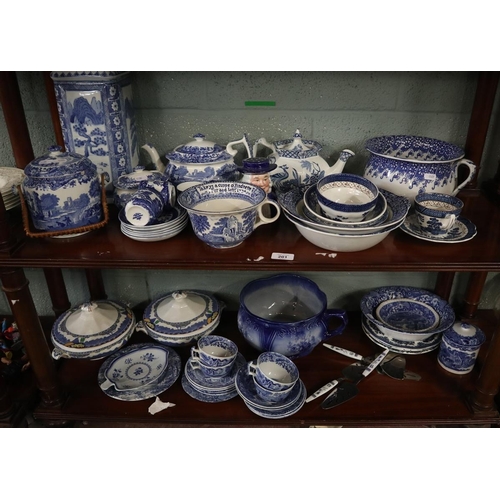 201 - Large collection of blue & white china to include Spode