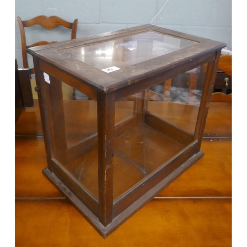 324 - Table top display cabinet