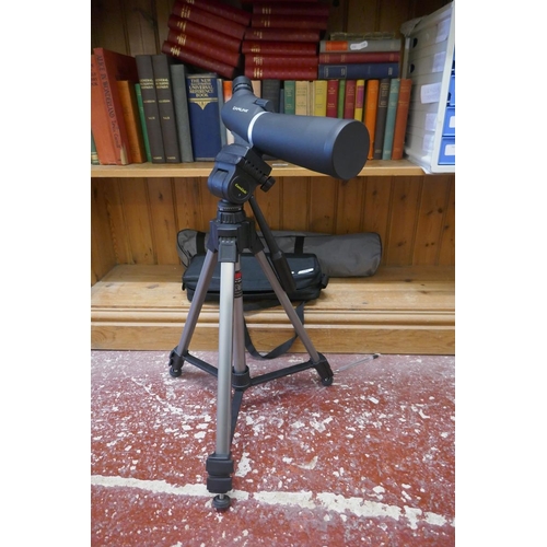 339 - Spotting scope and tripod - Camlink