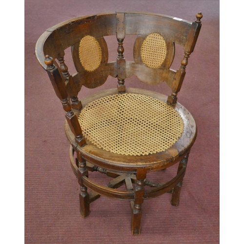 386 - Antique Bürgermeister's chair