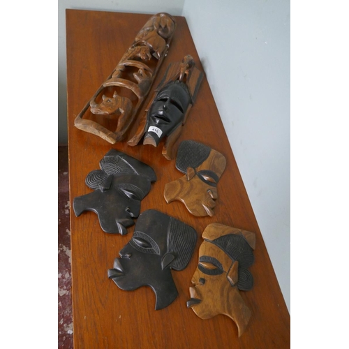 415 - Collection of African carvings
