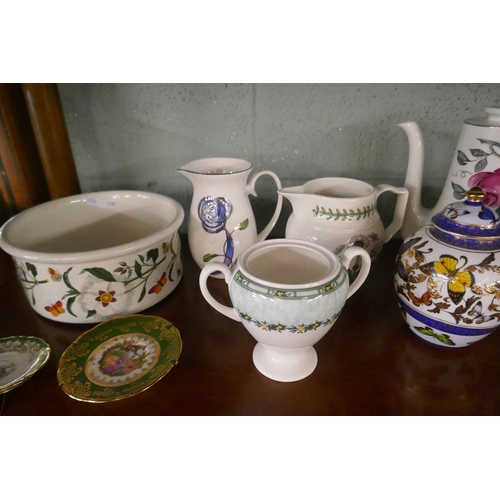 197 - Collection of ceramics to include Botanical Gardens