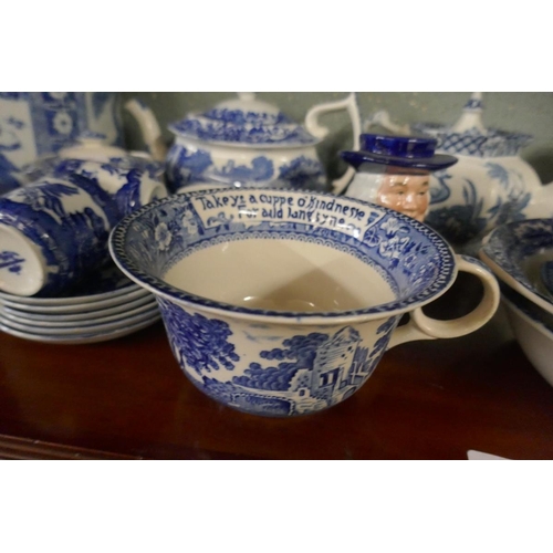 201 - Large collection of blue & white china to include Spode