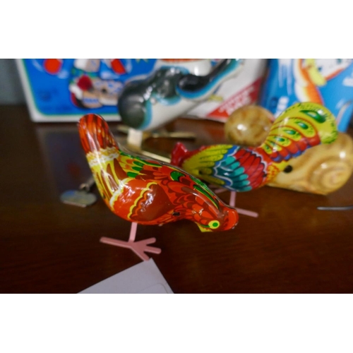 207 - Collection of tin plate toys - animals