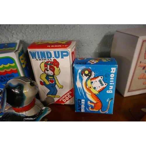 207 - Collection of tin plate toys - animals