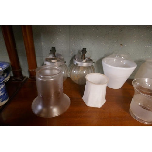 218 - Collection of oil lamp parts