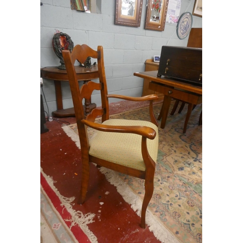 320 - Cherry wood extending refectory table with a set of 8 matching chairs - Approx size of table: L: 305... 