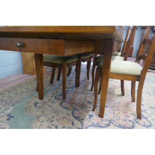 320 - Cherry wood extending refectory table with a set of 8 matching chairs - Approx size of table: L: 305... 