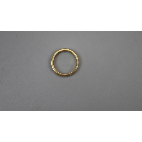 61 - 18ct gold princess cut diamond set ring - Size: N