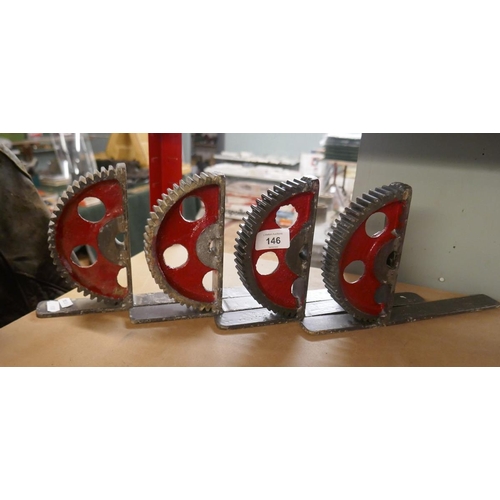 146 - Gear cog book ends