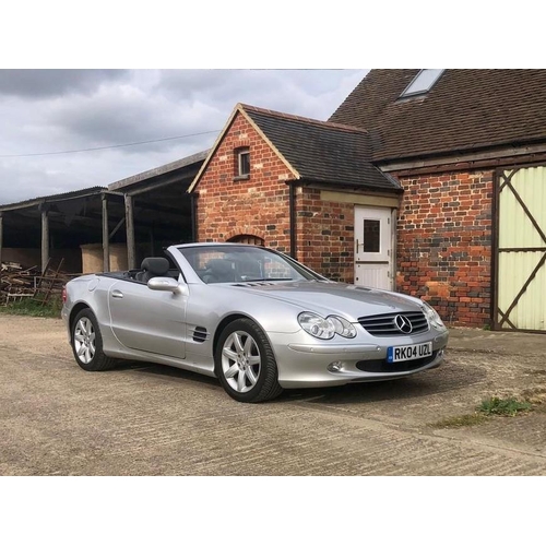 162 - 2004 04 reg Mercedes Benz 350SL, 88000 miles with full MOT