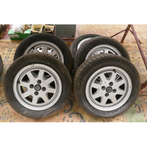 220 - 6 Lancia Beta/Thema wheels with tyres