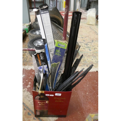 226 - Collection of windscreen wipers and arial's etc