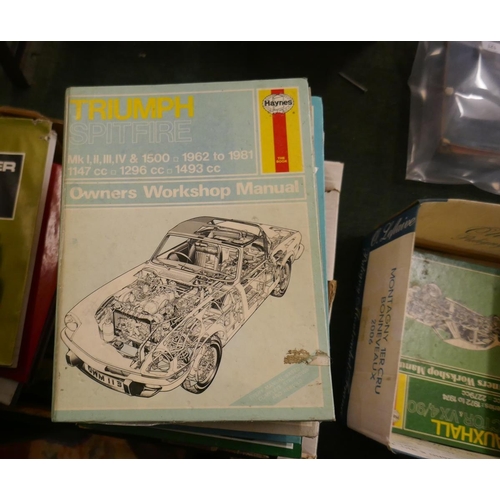 113 - Collection of motoring books