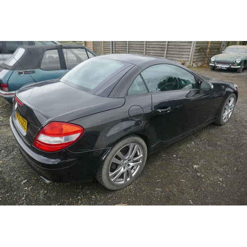 161 - 2005 05 reg Mercedes Benz 350SLK MOT till July