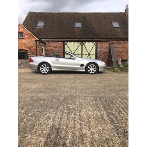 162 - 2004 04 reg Mercedes Benz 350SL, 88000 miles with full MOT