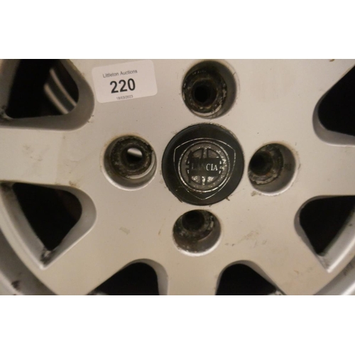 220 - 6 Lancia Beta/Thema wheels with tyres