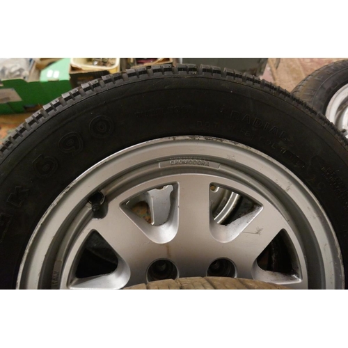 220 - 6 Lancia Beta/Thema wheels with tyres