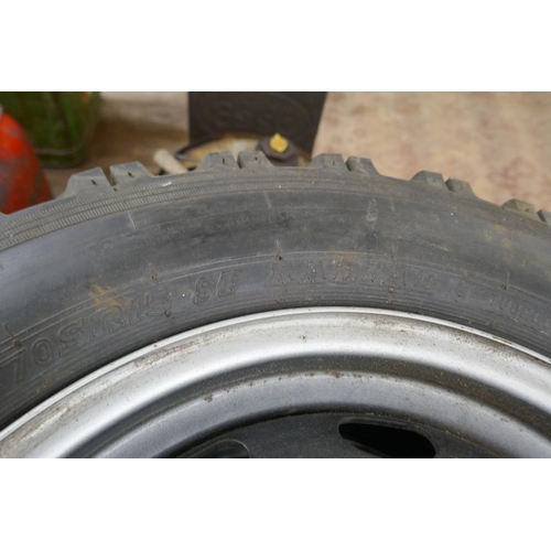 302 - Pair of unused 15 inch steel rims with 2 winter tyres