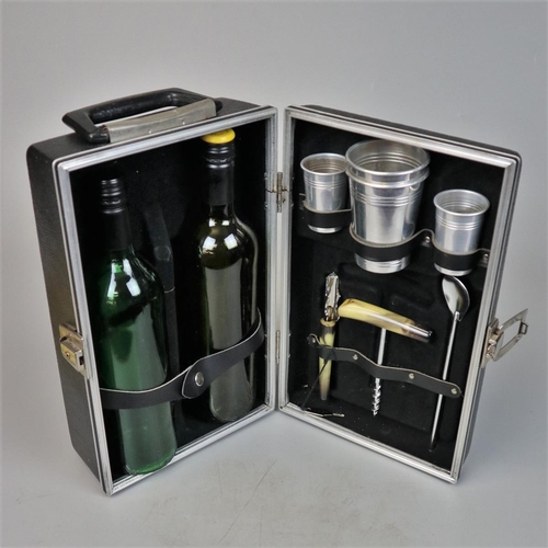 72 - Drinks mixing travelling kit