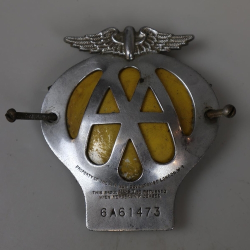 73 - Collection of vintage AA & RAC badges