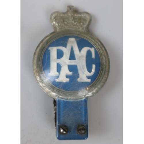 73 - Collection of vintage AA & RAC badges