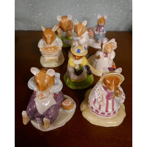 193 - Collection of 8 Royal Doulton Bramley Hedge figurines