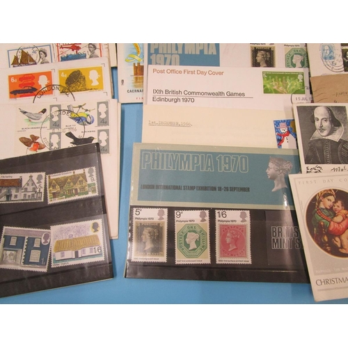 206 - Stamps - Collection of stamps approx 50 first day covers pre 1970