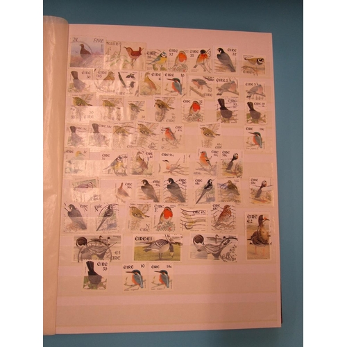 214 - Stamps - Theamatics - Birds in stockbook (1000+)