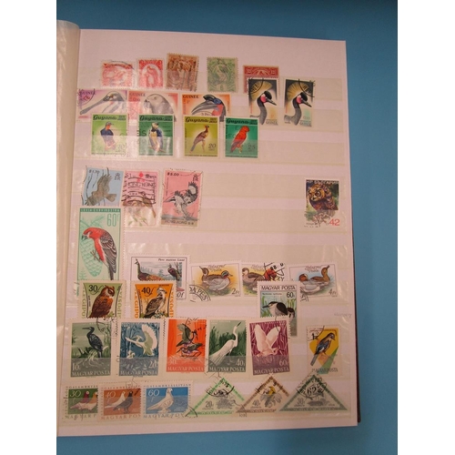 214 - Stamps - Theamatics - Birds in stockbook (1000+)