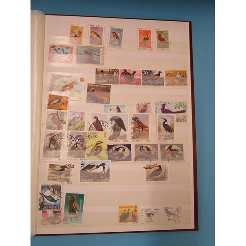 214 - Stamps - Theamatics - Birds in stockbook (1000+)