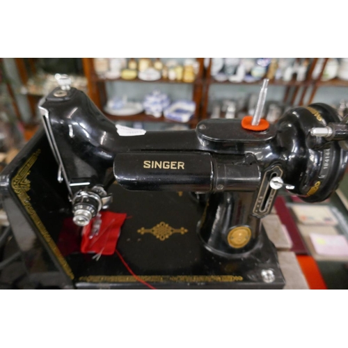 252 - Electric Singer sewing machine