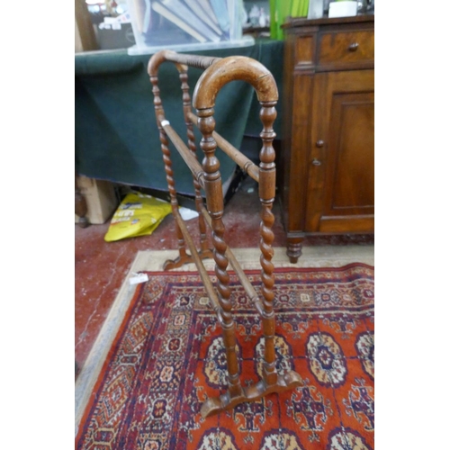 253 - Mahogany barley-twist towel rail