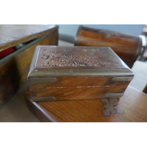 260 - Collection of treen boxes