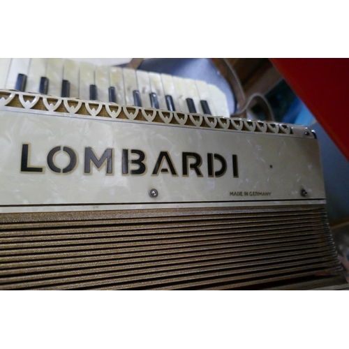 262 - German Accordion - Lombarda