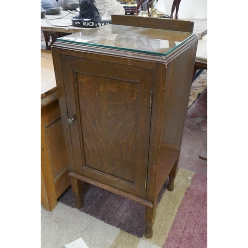 265 - Oak pot cupboard