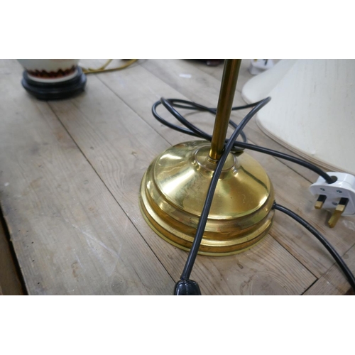 267 - Brass desk lamp