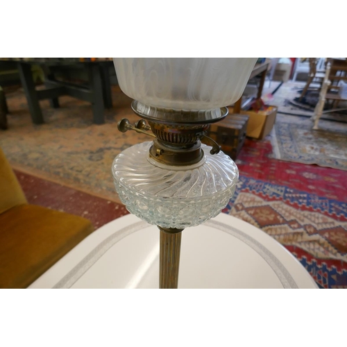 353 - Victorian oil lamp - Approx height: 74cm