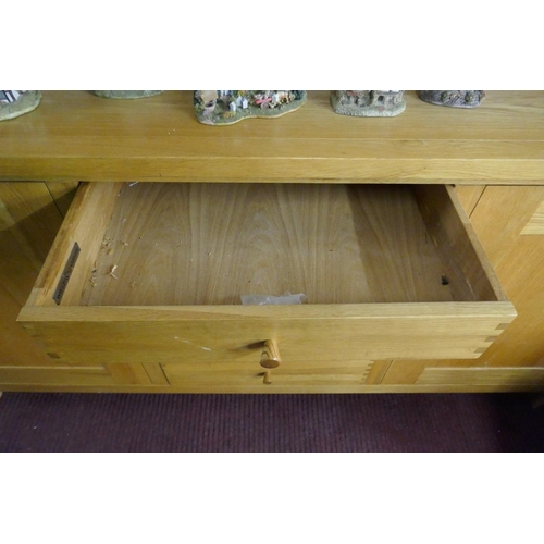 363 - Large oak cabinet  - Approx size: W: 174cm D: 49cm H: 200cm