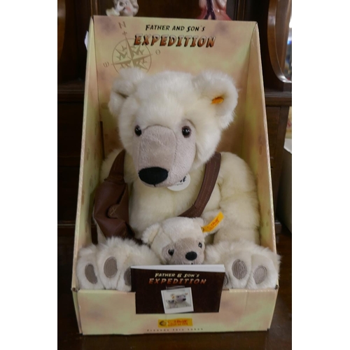 371 - Steiff bear - Father and Sons Expedition in original box