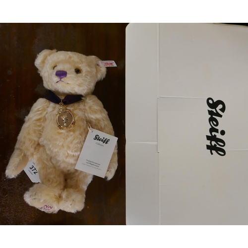 372 - Steiff bear - Diamond Jubilee in original box - Approx height: 27cm