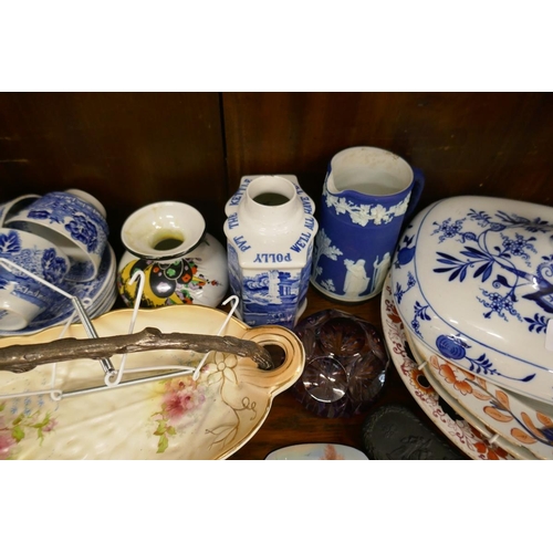 399 - Collection of china to include Spode etc.