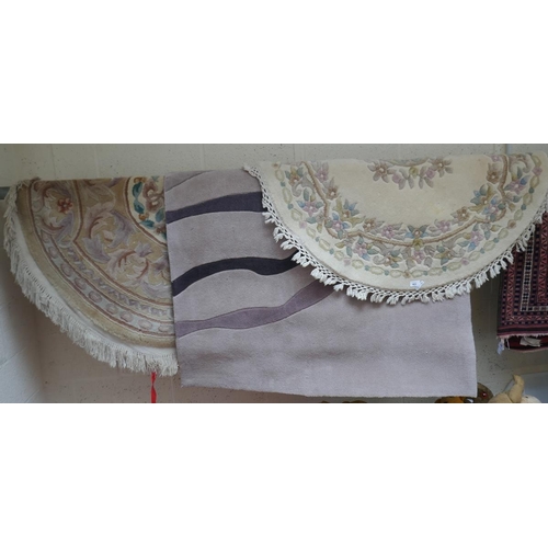 463 - Collection of rugs