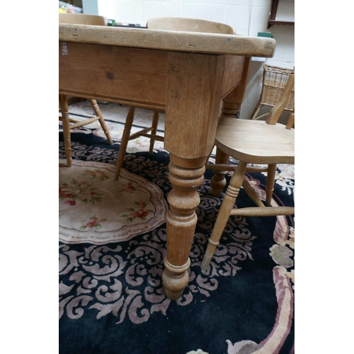 471 - pine farmhouse dining table - Approx size: L: 183cm W: 88cm H: 77cm