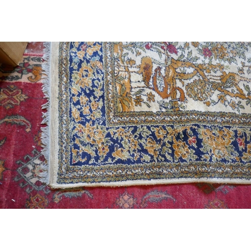 480 - Persian style floor rug - Approx size: 200cm x 130cm