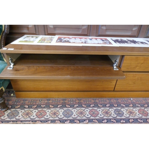 487 - Skovby tv cabinet  - Approx size: W: 190cm D: 47cm H: 51cm